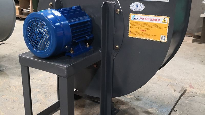 大型厨房排烟风机选型：参数背后的关键考量**